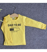 Bán sỉ áo thun trẻ em cổ tròn tay dài in chữ Dad to be (Vàng)